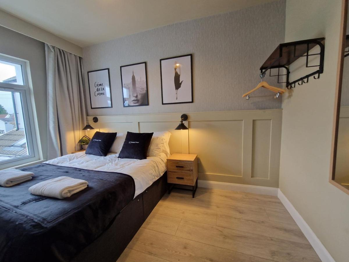 3 Bedroom Stylish Home Merthyr Мертир-Тидвилл Экстерьер фото